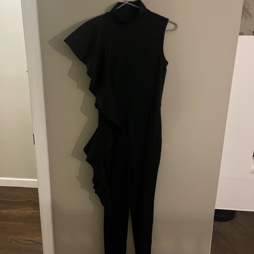 Elegant Black Sleeveless Jumpsuit
